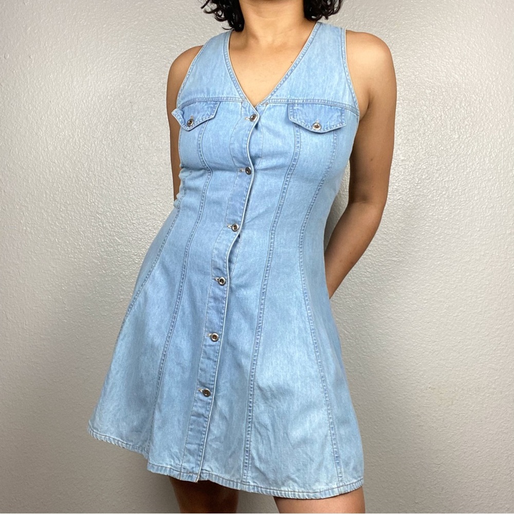 Vintage Sleeveless Light Wash Denim Button Mini Dress